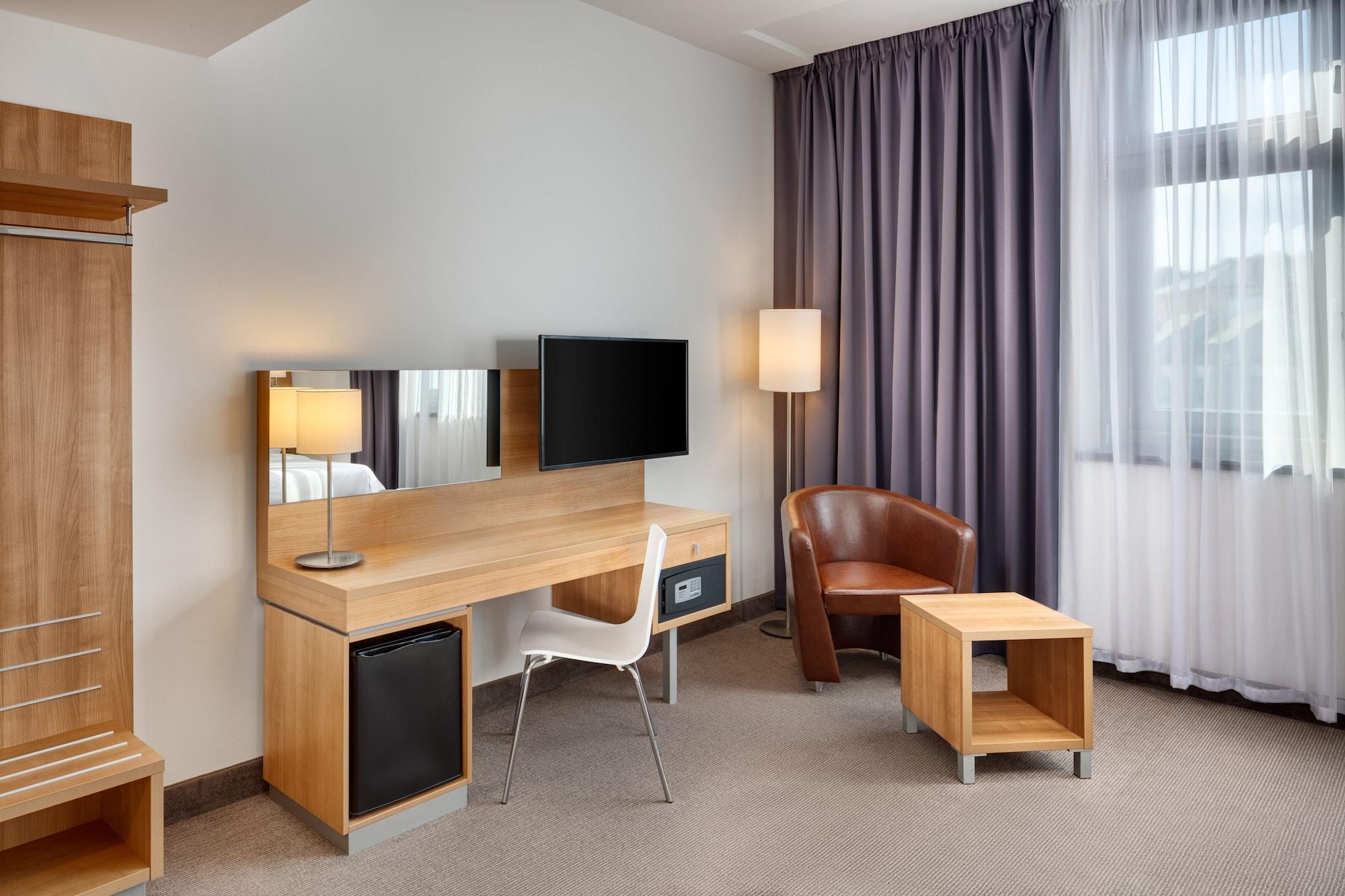 Park Inn Hotel Praha Bagian luar foto